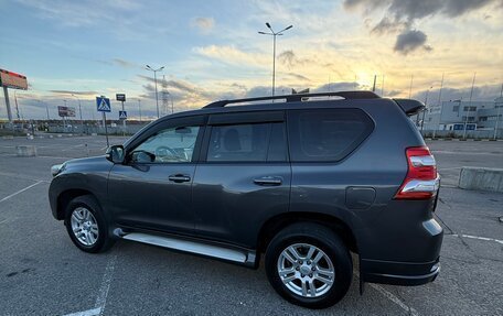 Toyota Land Cruiser Prado 150 рестайлинг 2, 2009 год, 2 500 000 рублей, 3 фотография