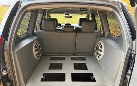Toyota Land Cruiser Prado 120 рестайлинг, 2008 год, 2 700 000 рублей, 12 фотография