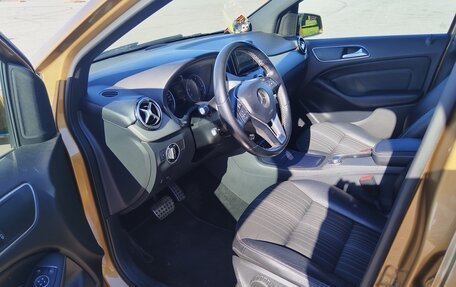 Mercedes-Benz B-Класс, 2012 год, 1 300 000 рублей, 11 фотография