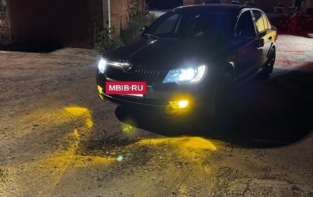 Skoda Superb III рестайлинг, 2014 год, 1 350 000 рублей, 4 фотография
