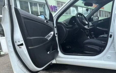 Hyundai Solaris II рестайлинг, 2016 год, 875 000 рублей, 6 фотография
