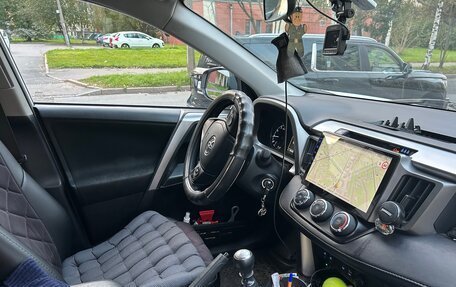 Toyota RAV4, 2017 год, 1 900 000 рублей, 7 фотография