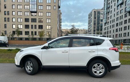 Toyota RAV4, 2017 год, 1 900 000 рублей, 9 фотография