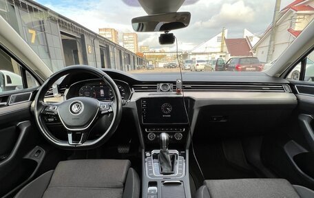 Volkswagen Passat B8 рестайлинг, 2018 год, 2 100 000 рублей, 22 фотография