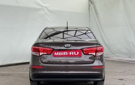 KIA Rio III рестайлинг, 2016 год, 1 099 000 рублей, 6 фотография