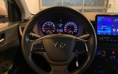 Hyundai Solaris II рестайлинг, 2017 год, 1 020 000 рублей, 10 фотография