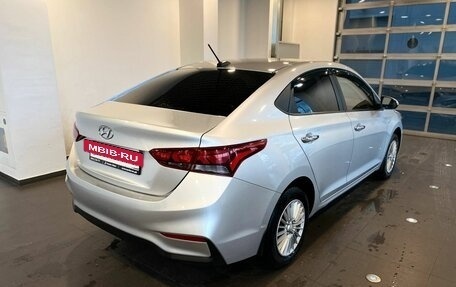 Hyundai Solaris II рестайлинг, 2017 год, 1 020 000 рублей, 3 фотография