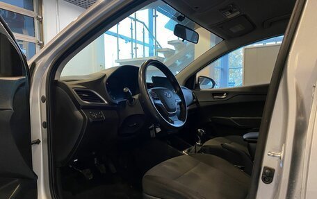 Hyundai Solaris II рестайлинг, 2017 год, 1 020 000 рублей, 23 фотография