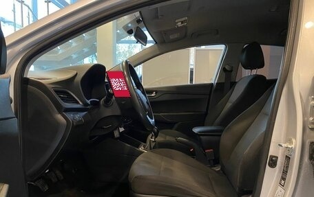 Hyundai Solaris II рестайлинг, 2017 год, 1 020 000 рублей, 16 фотография