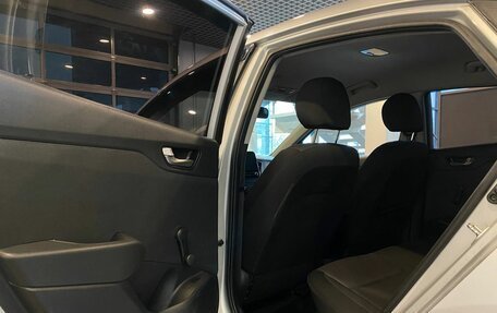 Hyundai Solaris II рестайлинг, 2017 год, 1 020 000 рублей, 24 фотография