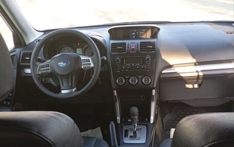 Subaru Forester, 2014 год, 1 350 000 рублей, 21 фотография