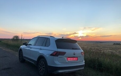 Volkswagen Tiguan II, 2019 год, 2 700 000 рублей, 1 фотография