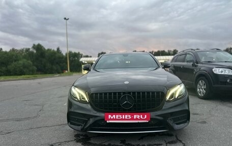 Mercedes-Benz E-Класс, 2019 год, 3 550 000 рублей, 3 фотография