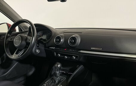 Audi A3, 2019 год, 1 997 000 рублей, 9 фотография