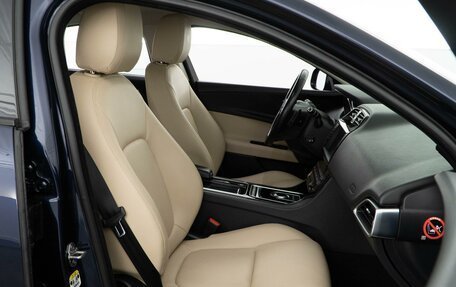 Jaguar XE I рестайлинг, 2018 год, 1 955 055 рублей, 8 фотография