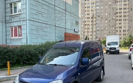 Opel Combo C, 2008 год, 580 000 рублей, 1 фотография