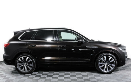 Volkswagen Touareg III, 2019 год, 5 890 000 рублей, 4 фотография