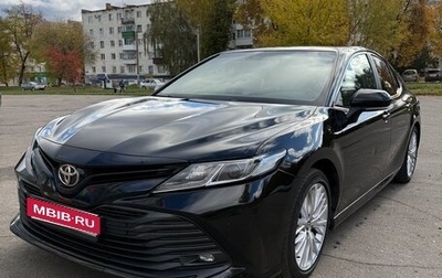 Toyota Camry, 2019 год, 2 050 000 рублей, 1 фотография