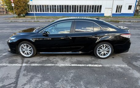 Toyota Camry, 2019 год, 2 050 000 рублей, 6 фотография