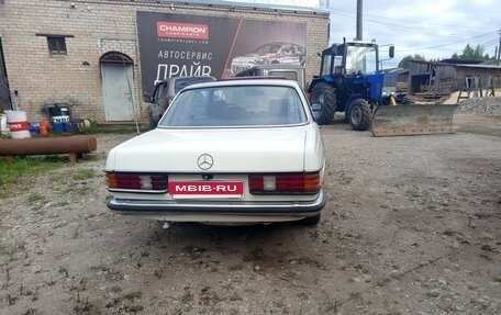 Mercedes-Benz W123, 1984 год, 1 300 000 рублей, 9 фотография