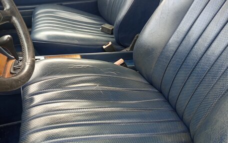 Mercedes-Benz W123, 1984 год, 1 300 000 рублей, 21 фотография