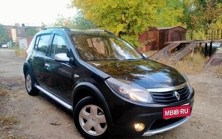 Renault Sandero I, 2012 год, 637 000 рублей, 2 фотография