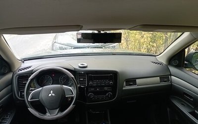 Mitsubishi Outlander III рестайлинг 3, 2013 год, 990 000 рублей, 1 фотография