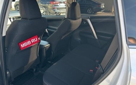 Toyota RAV4, 2017 год, 2 250 000 рублей, 7 фотография