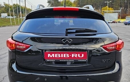 Infiniti FX II, 2013 год, 1 700 000 рублей, 9 фотография