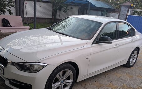 BMW 3 серия, 2012 год, 2 200 000 рублей, 16 фотография