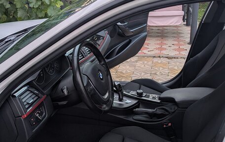 BMW 3 серия, 2012 год, 2 200 000 рублей, 19 фотография