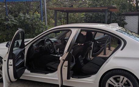 BMW 3 серия, 2012 год, 2 200 000 рублей, 22 фотография