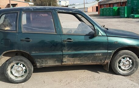 Chevrolet Niva I рестайлинг, 2003 год, 145 000 рублей, 4 фотография