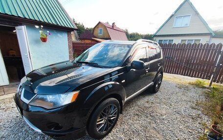 Mitsubishi Outlander III рестайлинг 3, 2008 год, 1 150 000 рублей, 3 фотография