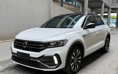 Volkswagen T-Roc I, 2022 год, 1 500 000 рублей, 1 фотография