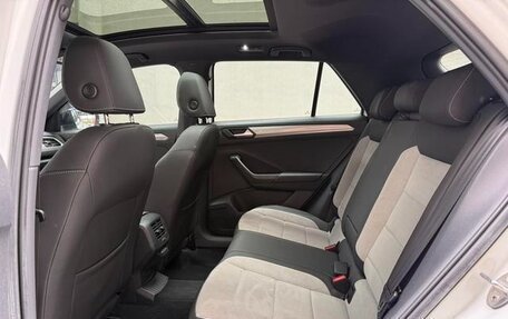 Volkswagen T-Roc I, 2022 год, 1 500 000 рублей, 10 фотография