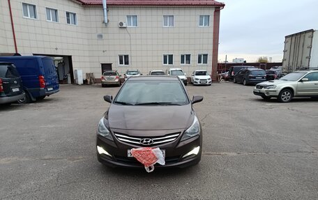 Hyundai Solaris II рестайлинг, 2014 год, 900 000 рублей, 1 фотография