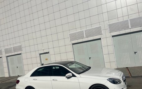 Mercedes-Benz E-Класс, 2015 год, 2 350 000 рублей, 1 фотография