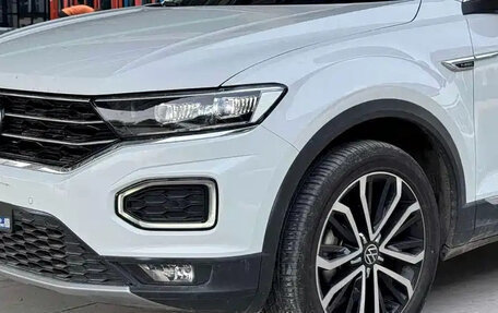 Volkswagen T-Roc I, 2022 год, 1 600 125 рублей, 4 фотография