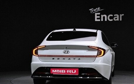 Hyundai Sonata VIII, 2022 год, 1 980 000 рублей, 3 фотография