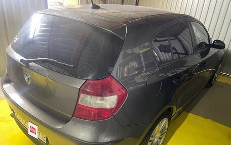 BMW 1 серия, 2005 год, 590 000 рублей, 11 фотография