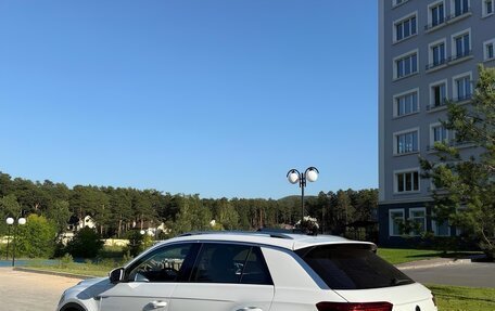 Volkswagen T-Roc I, 2021 год, 1 800 000 рублей, 5 фотография