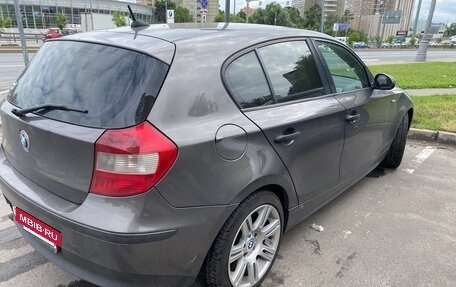 BMW 1 серия, 2005 год, 590 000 рублей, 19 фотография