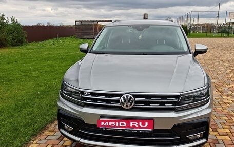 Volkswagen Tiguan II, 2020 год, 3 350 000 рублей, 2 фотография
