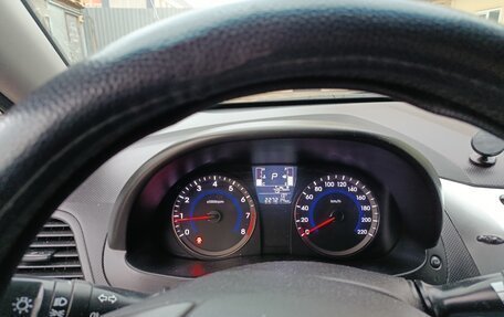 Hyundai Solaris II рестайлинг, 2014 год, 900 000 рублей, 10 фотография