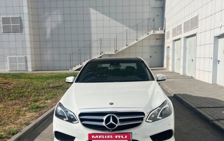 Mercedes-Benz E-Класс, 2015 год, 2 350 000 рублей, 2 фотография