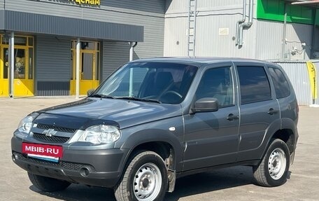 Chevrolet Niva I рестайлинг, 2020 год, 850 000 рублей, 3 фотография