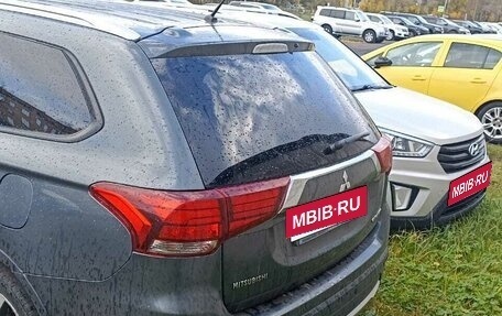 Mitsubishi Outlander III рестайлинг 3, 2016 год, 1 200 000 рублей, 8 фотография