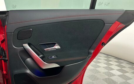 Mercedes-Benz CLA, 2019 год, 2 636 300 рублей, 20 фотография