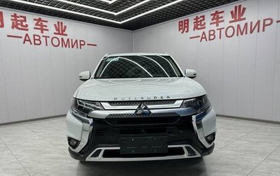 Mitsubishi Outlander III рестайлинг 3, 2022 год, 2 290 000 рублей, 1 фотография